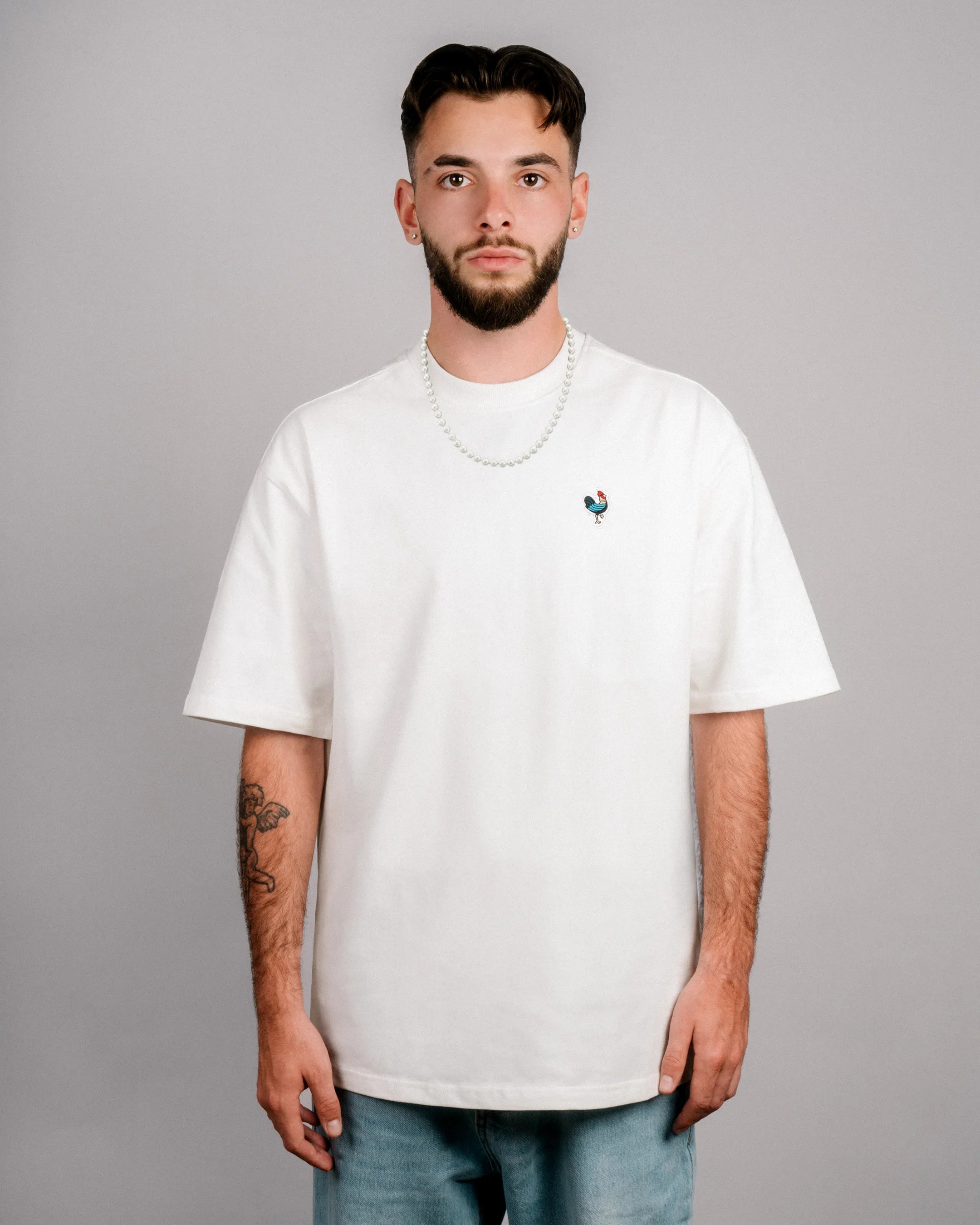 oversize T-Shirt by Défier with Rooster Patch and soft cotton with Peach skin effect off-white