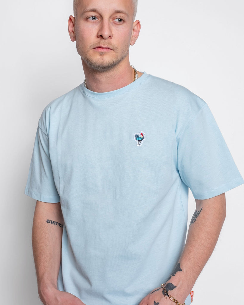 Défier T-Shirt with Rooster Logo Patch sky blue