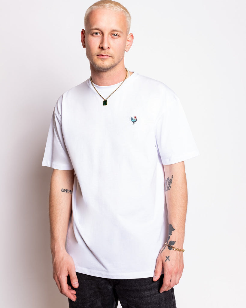 Défier T-Shirt with Rooster Logo Patch white